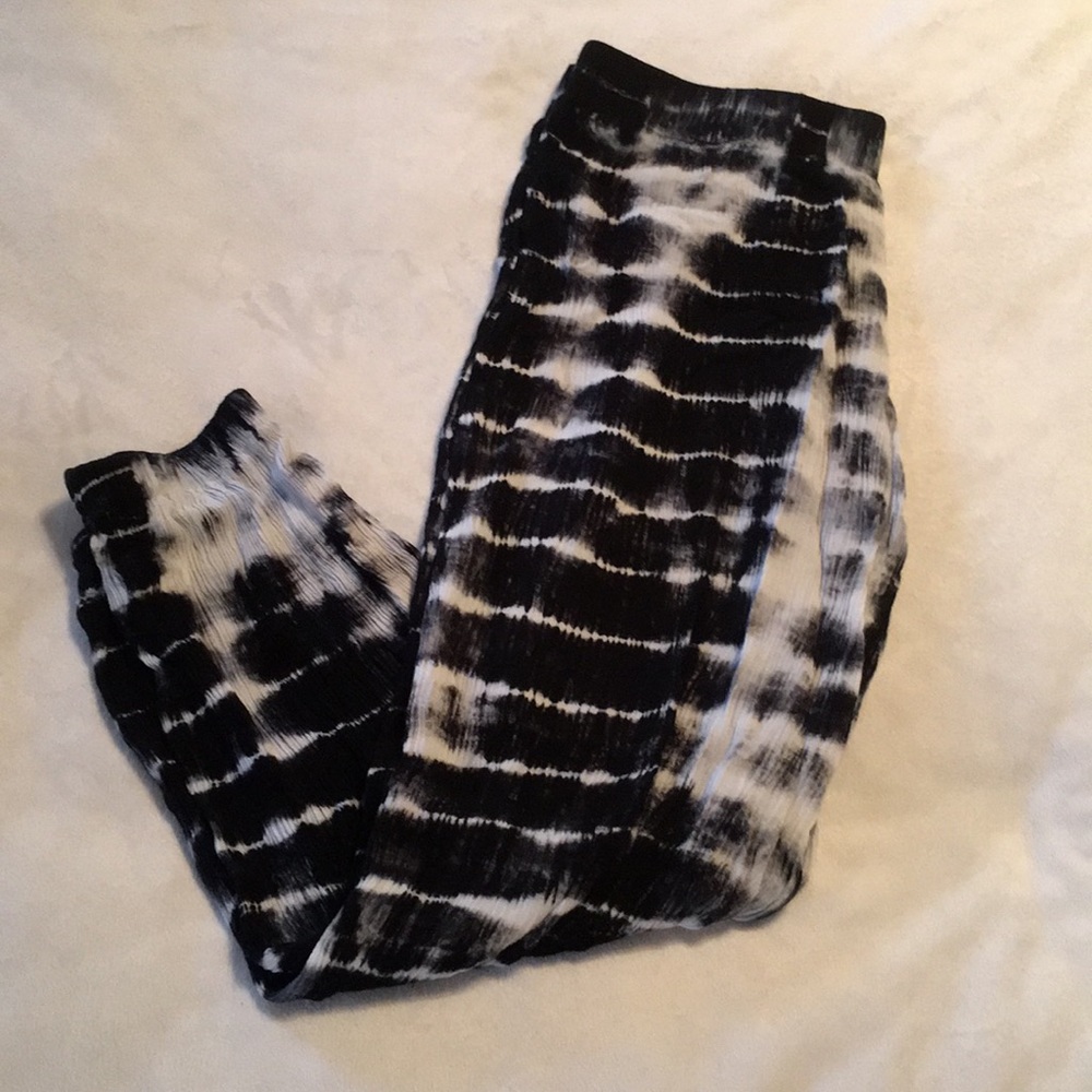 URBAN OUTFITTERS tie dye joggers